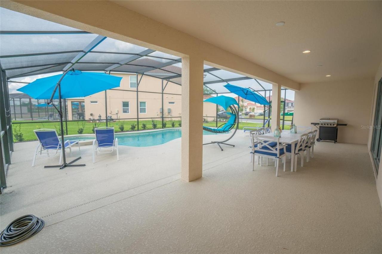Hotel Oakwood Oasis Davenport Exterior foto